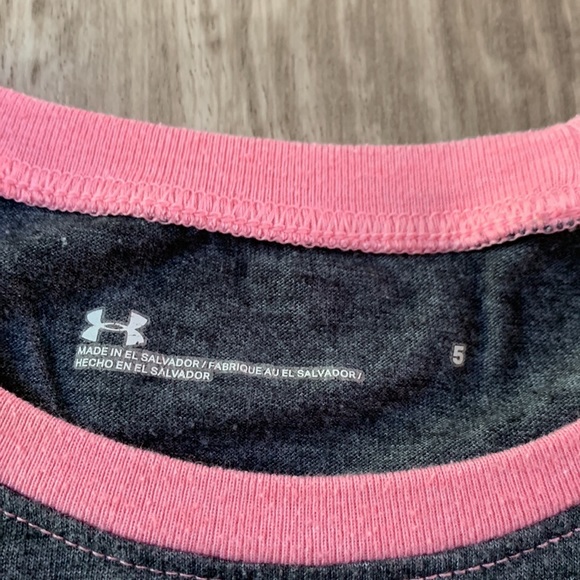 Girl’s Under Armour short sleeve top - Picture 2 of 4
